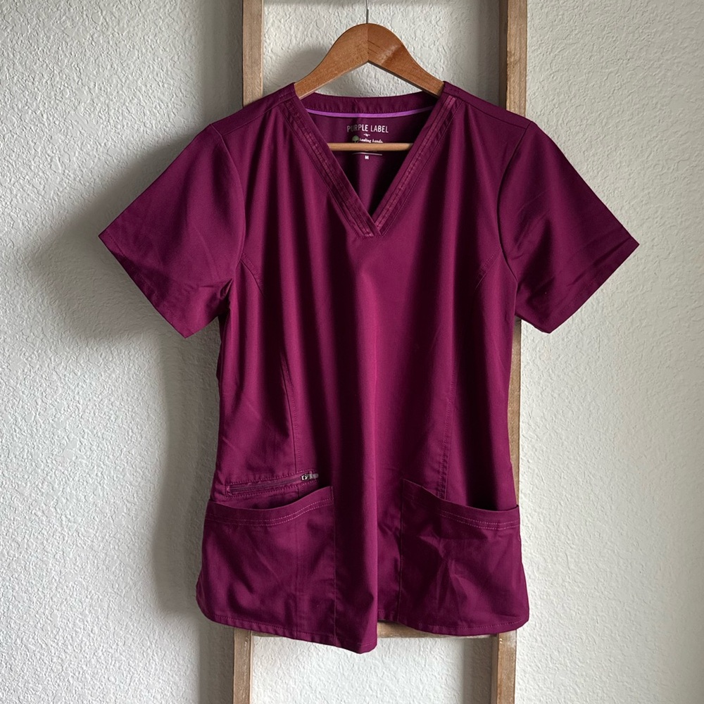 Purple Label Jasmine Eggplants scrub top sz: Med